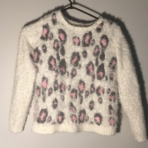 Circle animal print fuzzy sweater - Picture 1 of 4
